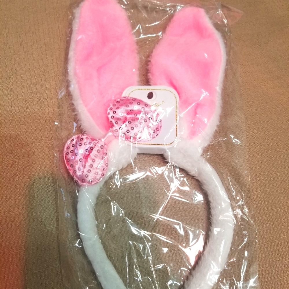 Superstar Accessories Fuzzy Bunny Ears w/Bow